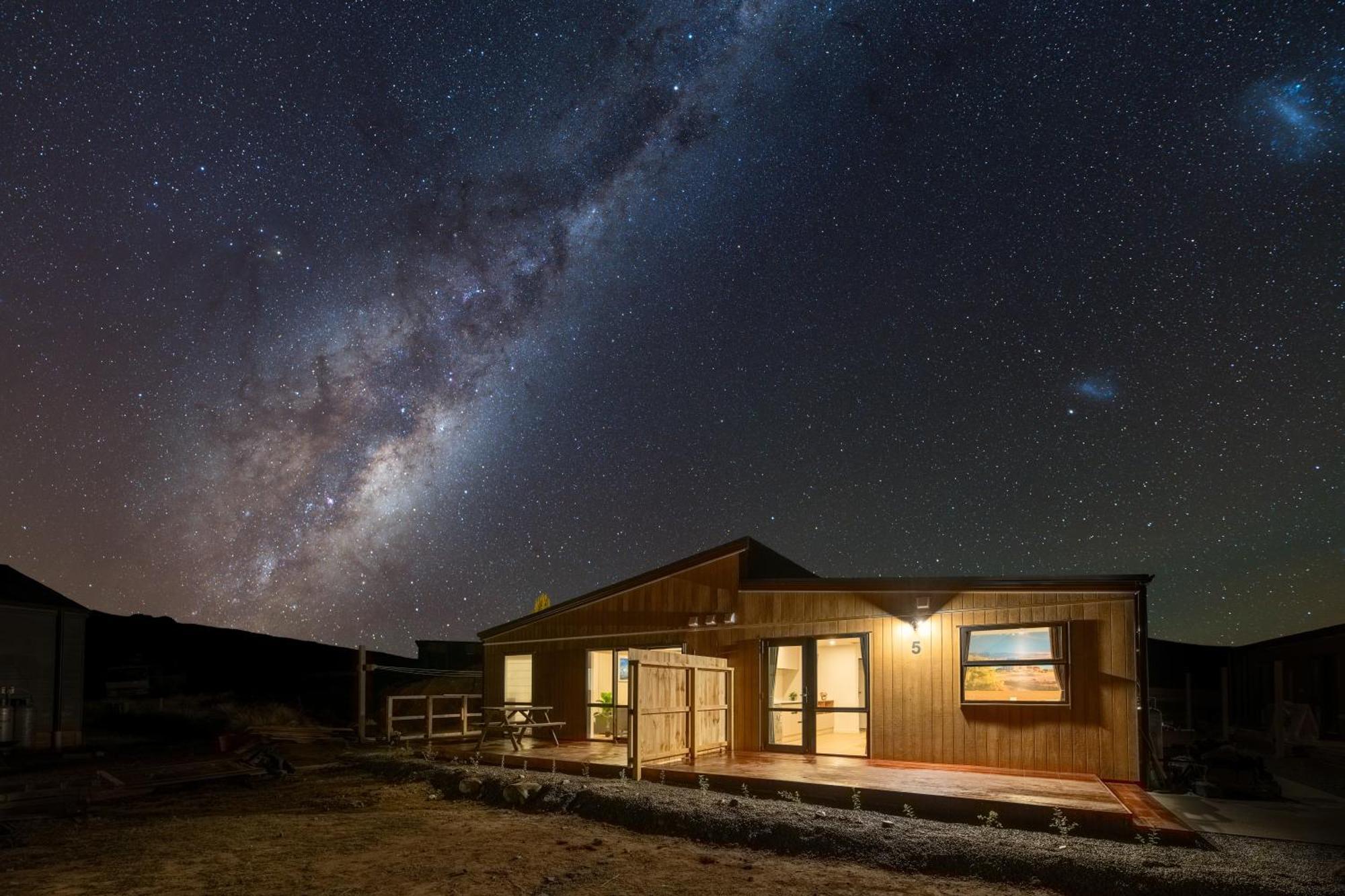 Sunshine Suites Lake Tekapo Dış mekan fotoğraf