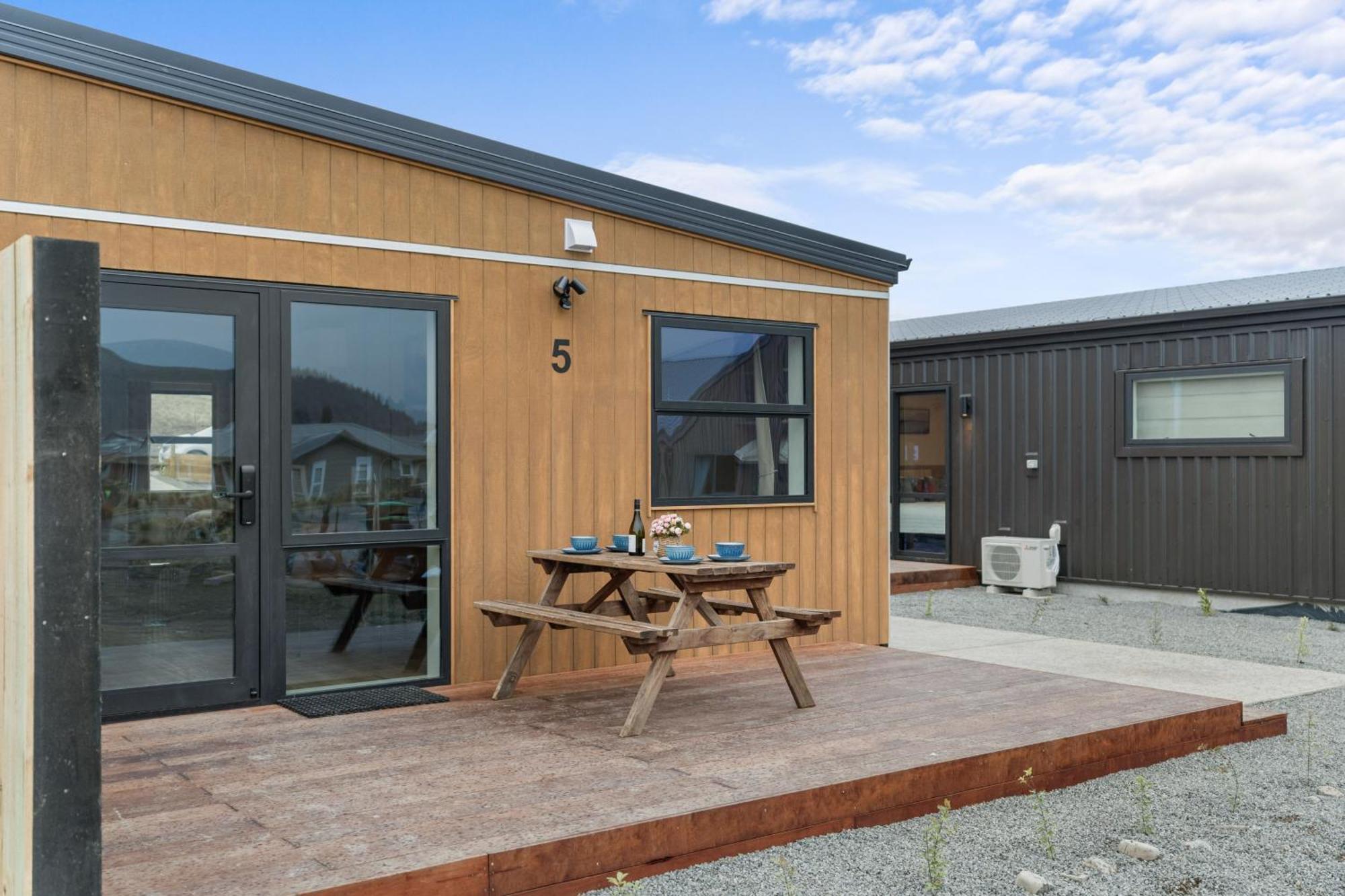 Sunshine Suites Lake Tekapo Dış mekan fotoğraf